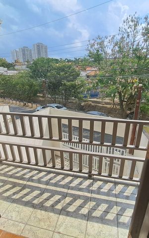 Casa à venda com 92m², 2 quartos e 1 vaga