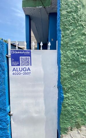 Casa para alugar com 40m², 1 quarto e sem vaga Casa para alugar com 40m², 1 quarto e sem vagaFachada + placa