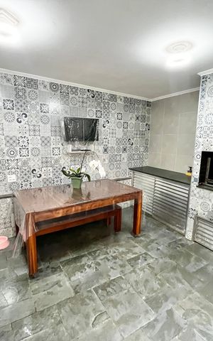 Casa à venda com 200m², 3 quartos e 2 vagas Casa à venda com 200m², 3 quartos e 2 vagasChurrasqueira/Quintal