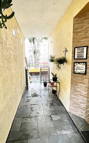 Casa à venda com 200m², 3 quartos e 2 vagas Casa à venda com 200m², 3 quartos e 2 vagasCorredor