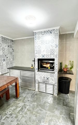 Casa à venda com 200m², 3 quartos e 2 vagas Casa à venda com 200m², 3 quartos e 2 vagasChurrasqueira/Quintal