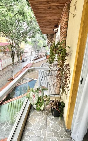 Casa à venda com 200m², 3 quartos e 2 vagas Casa à venda com 200m², 3 quartos e 2 vagas Varanda da Suíte 2