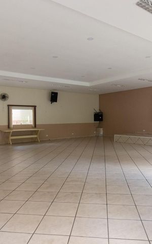 Apartamento para alugar com 54m², 2 quartos e 1 vaga Apartamento para alugar com 54m², 2 quartos e 1 vagaÁrea comum - Salão de festas