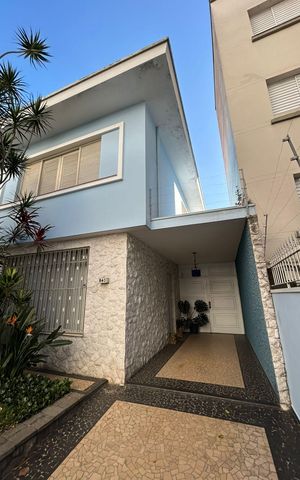 Casa à venda com 161m², 3 quartos e 2 vagas
