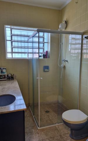 Casa à venda com 161m², 3 quartos e 2 vagas