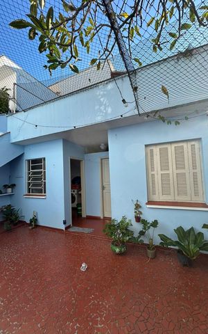 Casa à venda com 161m², 3 quartos e 2 vagas