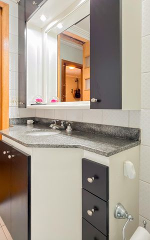 Apartamento à venda com 78m², 3 quartos e 2 vagasBanheiro Social