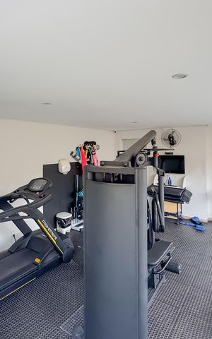 Apartamento à venda com 78m², 3 quartos e 2 vagasAcademia