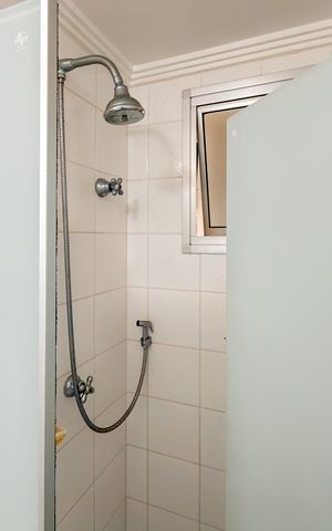 Apartamento à venda com 78m², 3 quartos e 2 vagasBanheiro Social