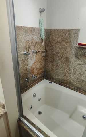 Apartamento à venda com 183m², 3 quartos e 3 vagas Apartamento à venda com 183m², 3 quartos e 3 vagasBanheiro
