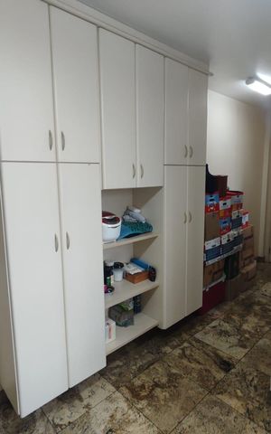 Apartamento à venda com 183m², 3 quartos e 3 vagas Apartamento à venda com 183m², 3 quartos e 3 vagasÁrea de serviço