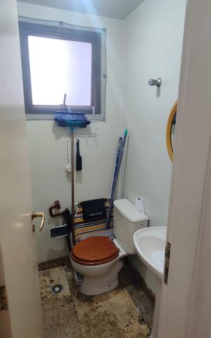 Apartamento à venda com 183m², 3 quartos e 3 vagas Apartamento à venda com 183m², 3 quartos e 3 vagasBanheiro