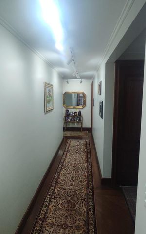 Apartamento à venda com 183m², 3 quartos e 3 vagas Apartamento à venda com 183m², 3 quartos e 3 vagasCorredor