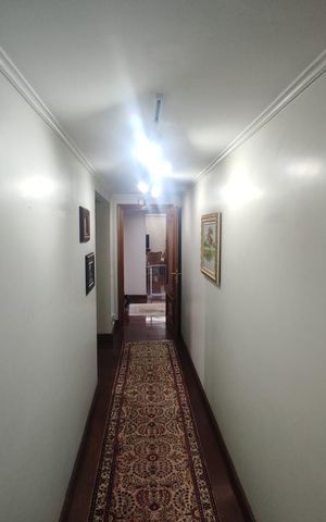 Apartamento à venda com 183m², 3 quartos e 3 vagas Apartamento à venda com 183m², 3 quartos e 3 vagasCorredor