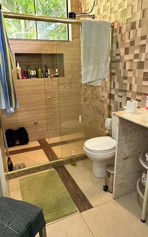 Casa à venda com 120m², 3 quartos e 4 vagas Casa à venda com 120m², 3 quartos e 4 vagasBanheiro quarto 1