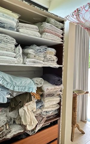 Casa à venda com 120m², 3 quartos e 4 vagas Casa à venda com 120m², 3 quartos e 4 vagasCloset