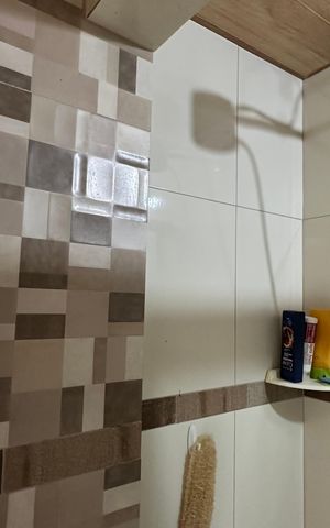 Casa à venda com 120m², 3 quartos e 4 vagas Casa à venda com 120m², 3 quartos e 4 vagasBanheiro quarto 3
