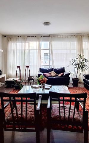 Apartamento à venda com 225m², 4 quartos e 2 vagasSala