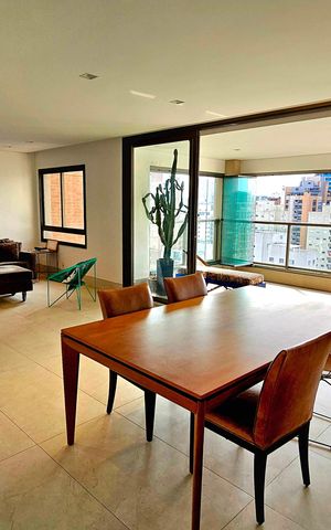 Apartamento à venda com 157m², 3 quartos e 2 vagas