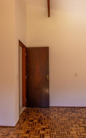 Casa de condomínio para alugar com 250m², 4 quartos e 2 vagas Casa de condomínio para alugar com 250m², 4 quartos e 2 vagasQuarto 2