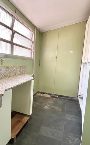 Casa à venda com 300m², 4 quartos e sem vaga