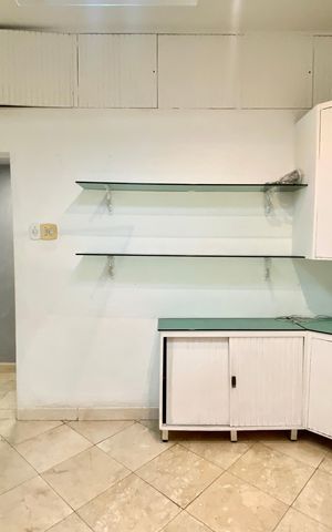 Casa à venda com 300m², 4 quartos e sem vaga