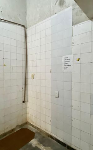 Casa à venda com 300m², 4 quartos e sem vaga