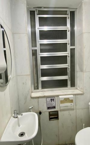 Casa à venda com 300m², 4 quartos e sem vaga