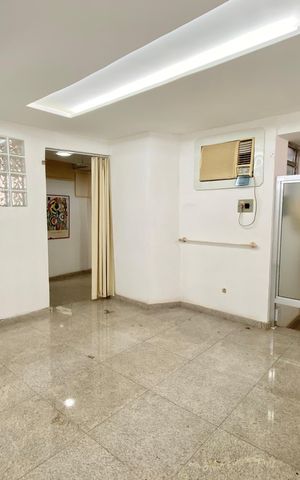 Casa à venda com 300m², 4 quartos e sem vaga