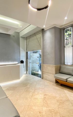 Casa à venda com 300m², 4 quartos e sem vaga