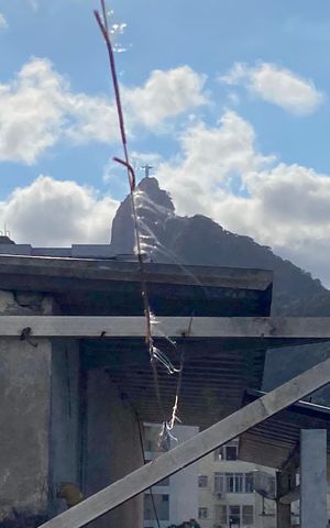 Casa à venda com 300m², 4 quartos e sem vaga