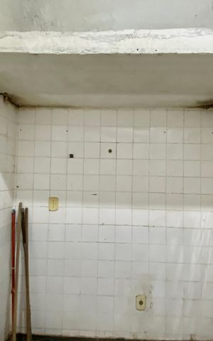 Casa à venda com 300m², 4 quartos e sem vaga