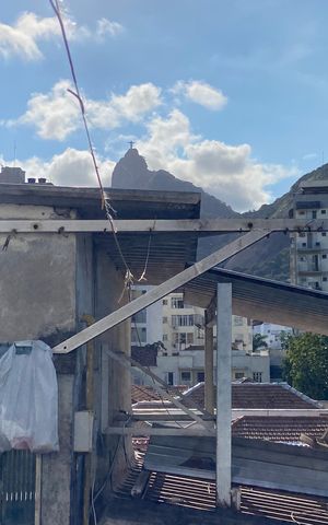 Casa à venda com 300m², 4 quartos e sem vaga
