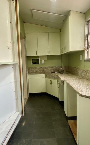 Casa à venda com 300m², 4 quartos e sem vaga