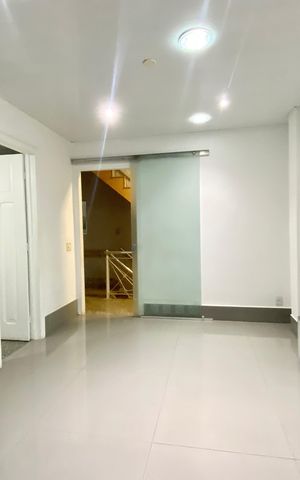 Casa à venda com 300m², 4 quartos e sem vaga