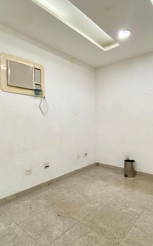Casa à venda com 300m², 4 quartos e sem vaga