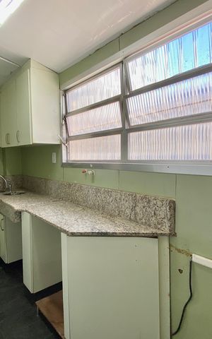 Casa à venda com 300m², 4 quartos e sem vaga