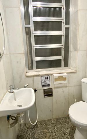 Casa à venda com 300m², 4 quartos e sem vaga