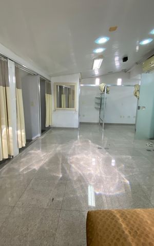Casa à venda com 300m², 4 quartos e sem vaga