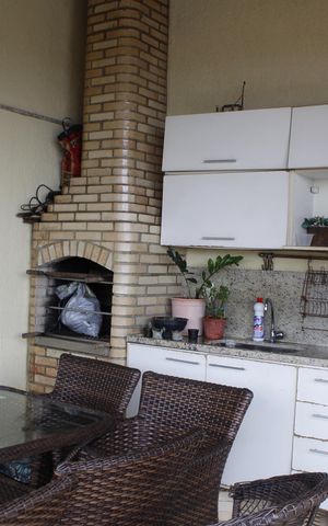 Apartamento à venda com 196m², 3 quartos e 2 vagasChurrasqueira