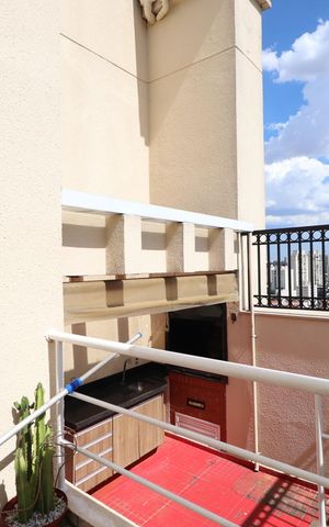 Apartamento à venda com 170m², 3 quartos e 4 vagasPiscina