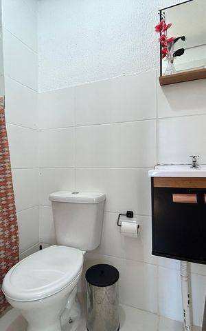 Apartamento à venda com 44m², 2 quartos e 1 vaga Apartamento à venda com 44m², 2 quartos e 1 vagaBanheiro