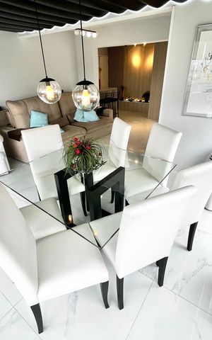 Apartamento à venda com 130m², 2 quartos e 2 vagas Apartamento à venda com 130m², 2 quartos e 2 vagasSala