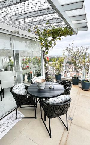 Apartamento à venda com 130m², 2 quartos e 2 vagas Apartamento à venda com 130m², 2 quartos e 2 vagasVaranda gourmet