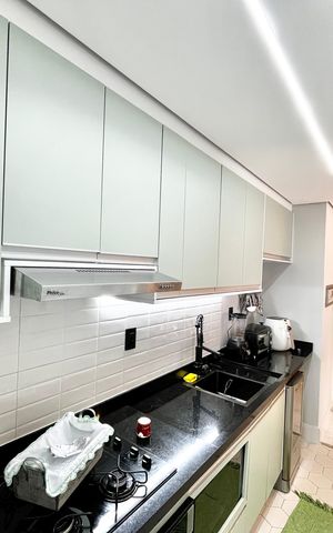 Apartamento à venda com 130m², 2 quartos e 2 vagas Apartamento à venda com 130m², 2 quartos e 2 vagasCozinha