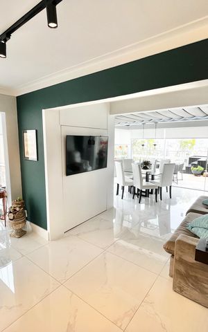 Apartamento à venda com 130m², 2 quartos e 2 vagas Apartamento à venda com 130m², 2 quartos e 2 vagasSala
