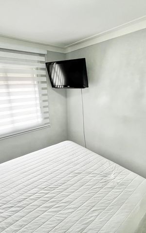 Apartamento à venda com 130m², 2 quartos e 2 vagas Apartamento à venda com 130m², 2 quartos e 2 vagasQuarto Suíte