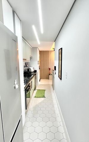 Apartamento à venda com 130m², 2 quartos e 2 vagas Apartamento à venda com 130m², 2 quartos e 2 vagasCozinha