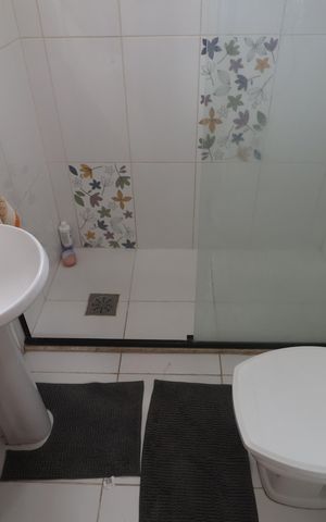 Casa à venda com 500m², 3 quartos e 5 vagasBanheiro da Suíte 1