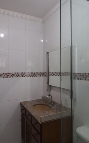 Casa à venda com 500m², 3 quartos e 5 vagasBanheiro da Suíte 2